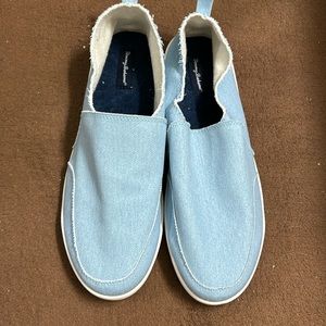 Brand new Tommy Bahama shoe